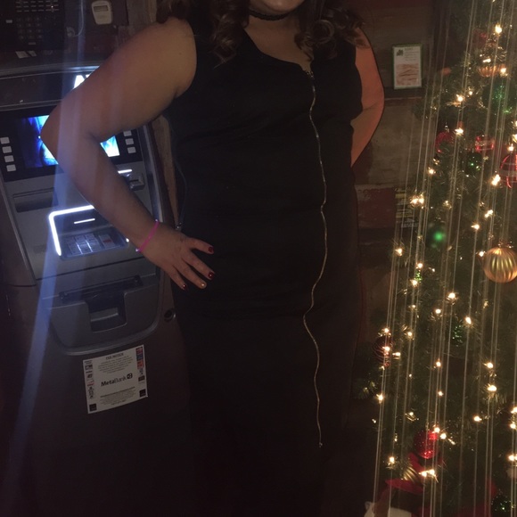 Black Zipper Dress - Picture 2 of 7